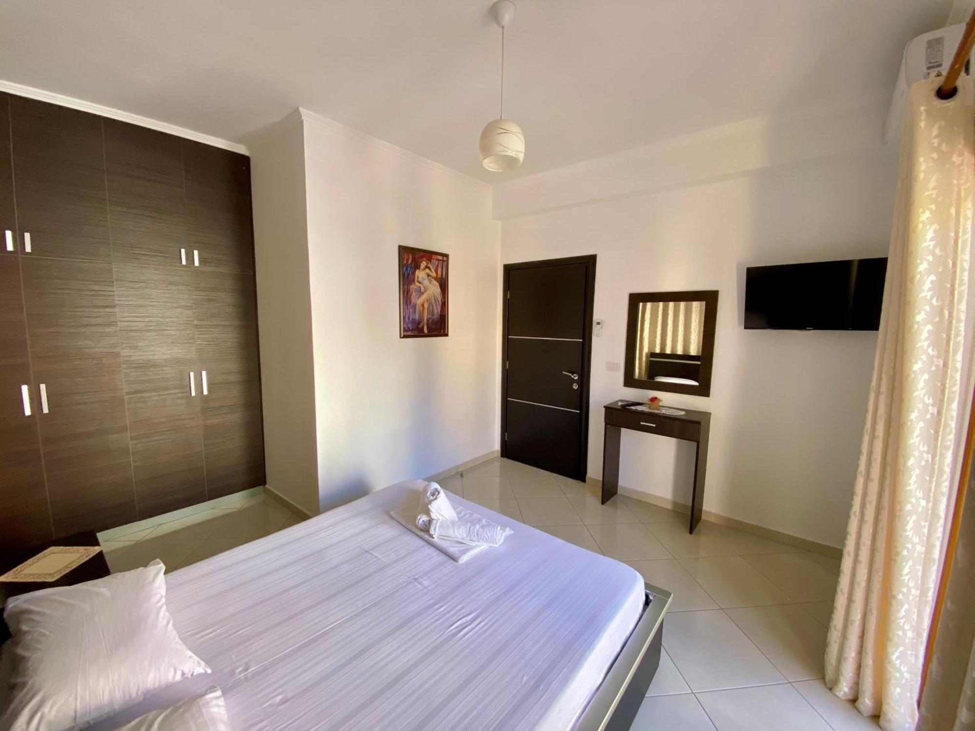 Hotel Metali Sarandë Eksteriør billede