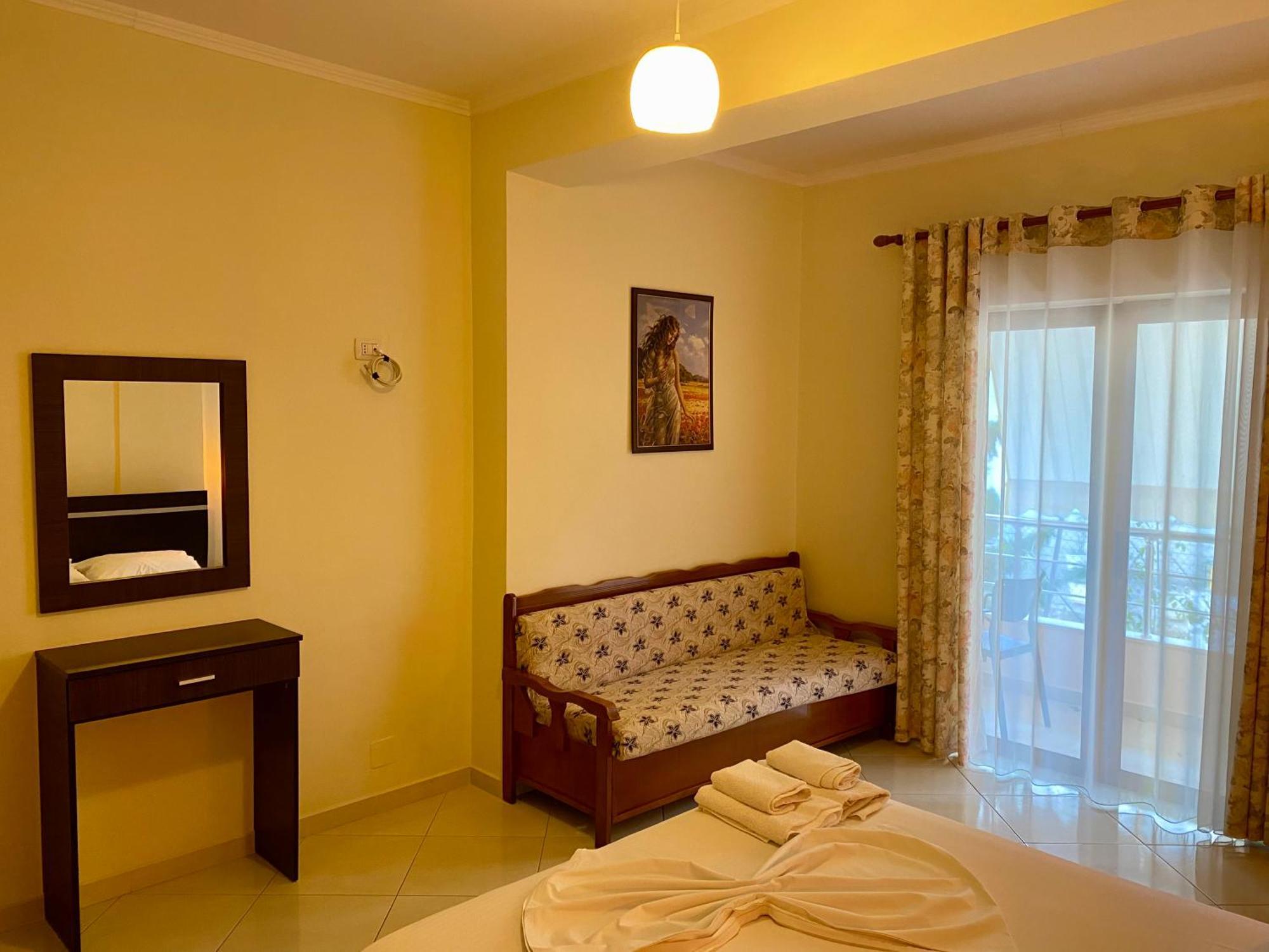 Hotel Metali Sarandë Eksteriør billede